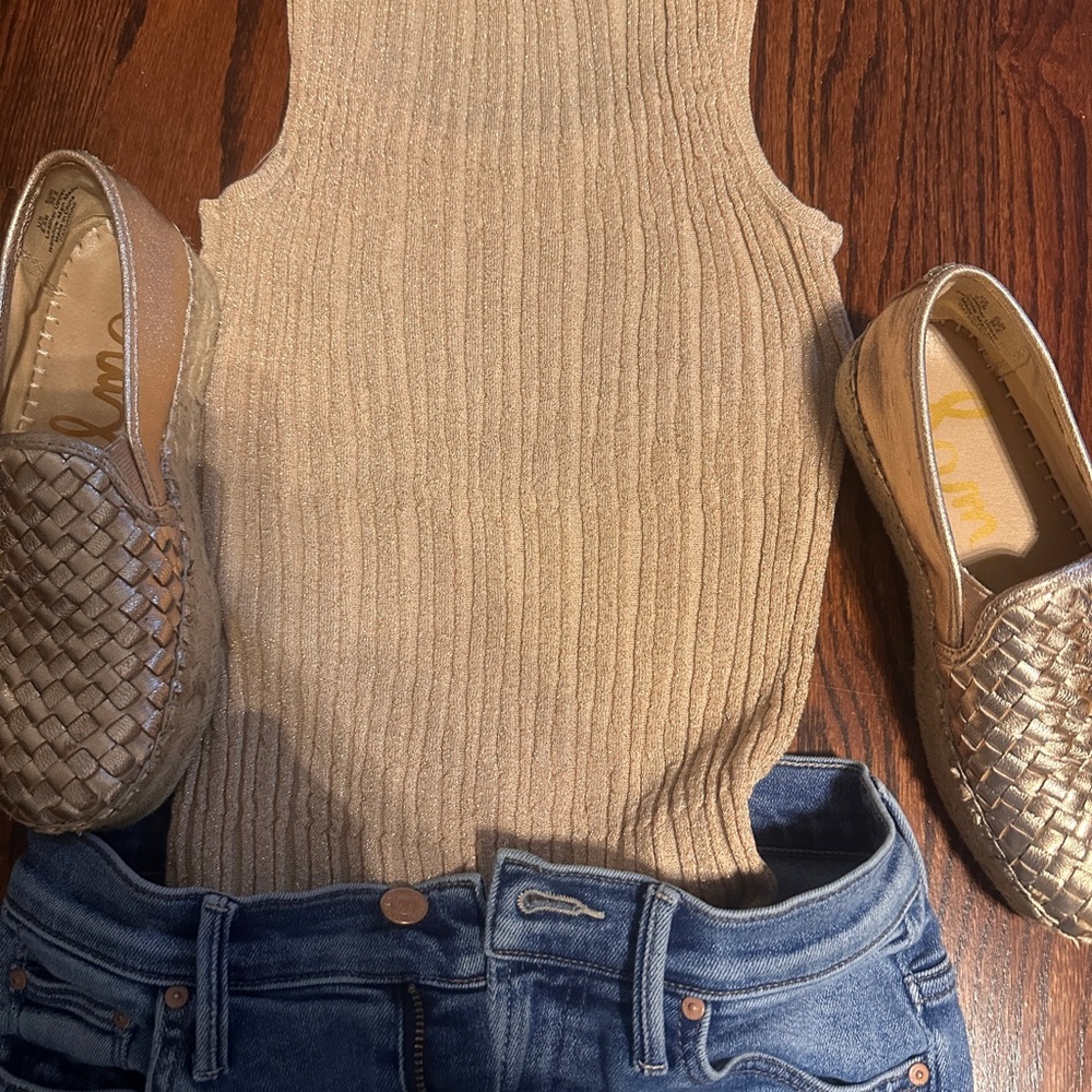 Ellen Tracy Shimmering Gold Ribbed Top